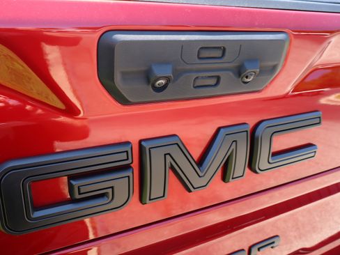 Used 2025 GMC Sierra 2500 AT4 w/ AT4 Premium Plus Package AWD/4WD image 55