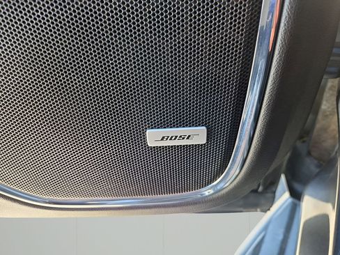 Used 2019 Chevrolet Suburban LT w/ Luxury Package image 29