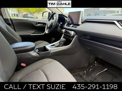 Used 2025 Toyota RAV4 XLE w/ Weather Package AWD/4WD image 10