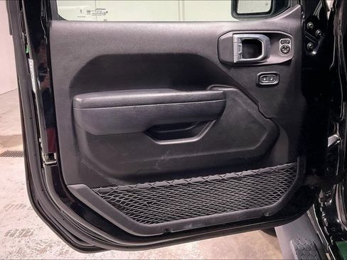 Used 2024 Jeep Wrangler Unlimited Sport AWD/4WD image 22