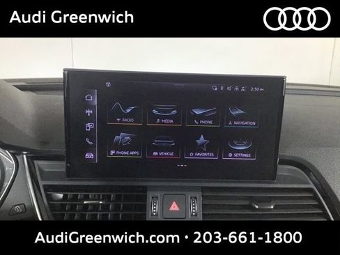 Used 2022 Audi Q5 2.0T Premium w/ Convenience Package AWD/4WD image 17