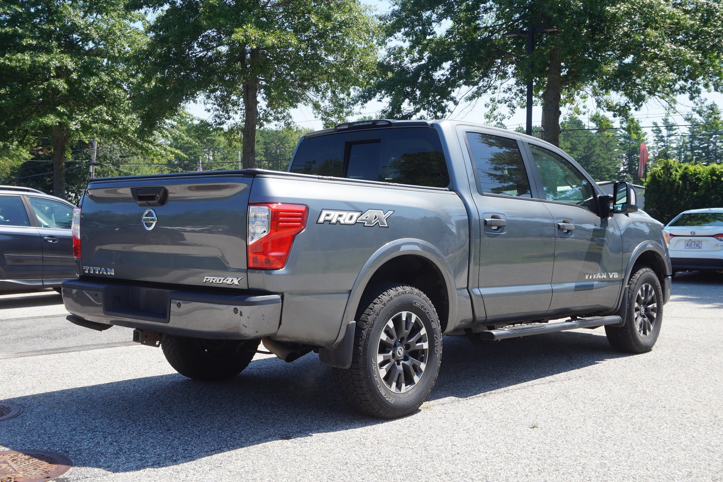 Used 2019 Nissan Titan PRO-4X w/ Pro-4x Utility Package AWD/4WD image 5