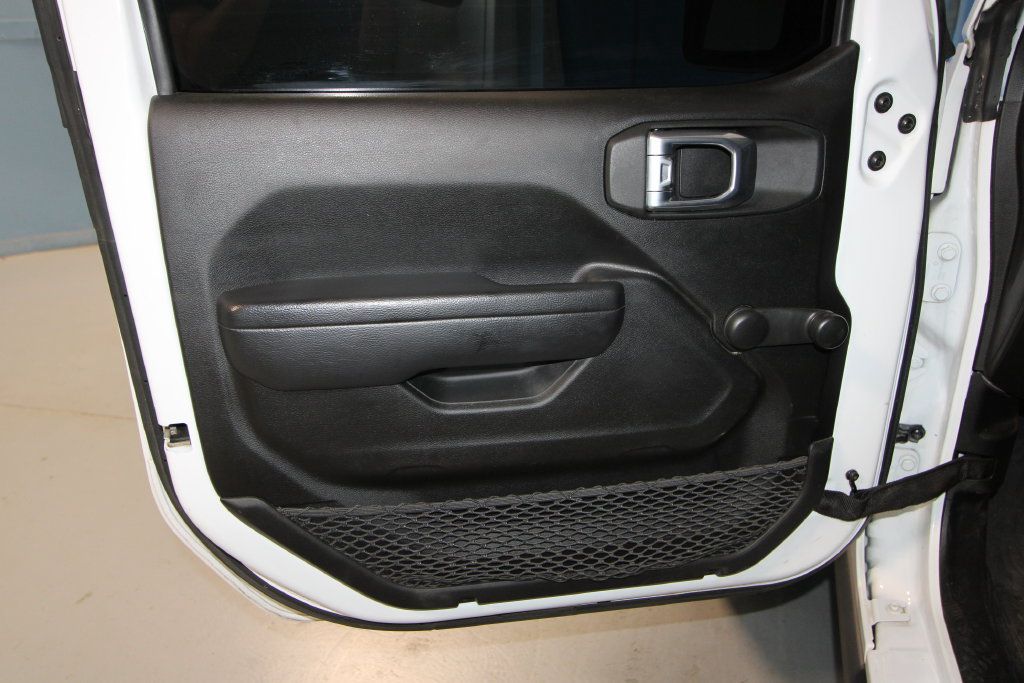 Used 2022 Jeep Wrangler Unlimited Sport AWD/4WD image 5