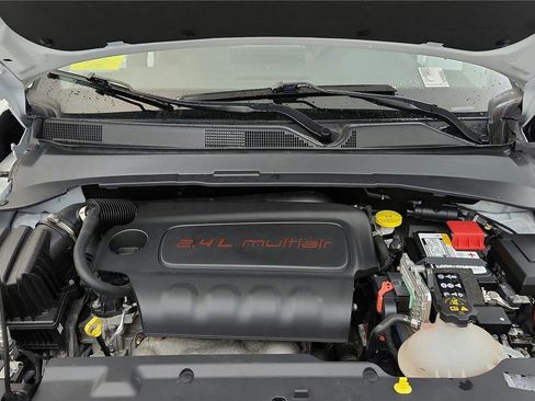 Used 2022 Jeep Compass Latitude image 27