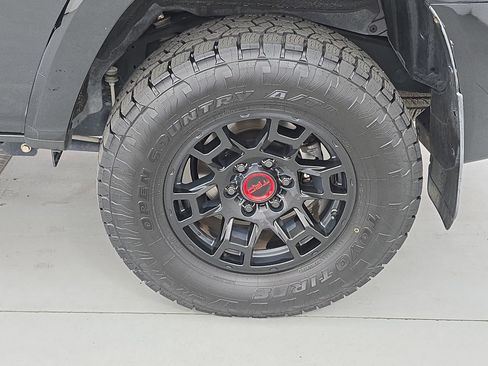 Used 2017 Toyota 4Runner SR5 RWD image 32