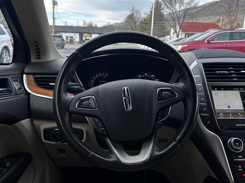 Used 2018 Lincoln MKC Select w/ Select Plus Package image 10
