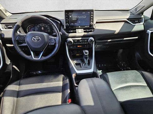Used 2022 Toyota RAV4 Limited FWD image 17