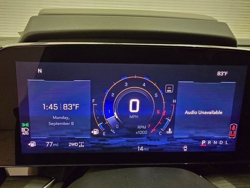 New 2025 Chevrolet Suburban Z71 w/ Z71 Off-Road Package image 18