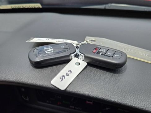 Used 2023 Honda Accord EX-L image 17