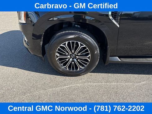 Used 2025 Nissan Armada SL w/ Captain's Chari Seat Package AWD/4WD image 9