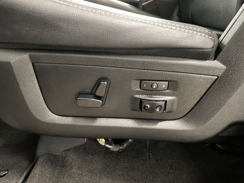 Used 2017 RAM 1500 Laramie w/ Convenience Group image 14