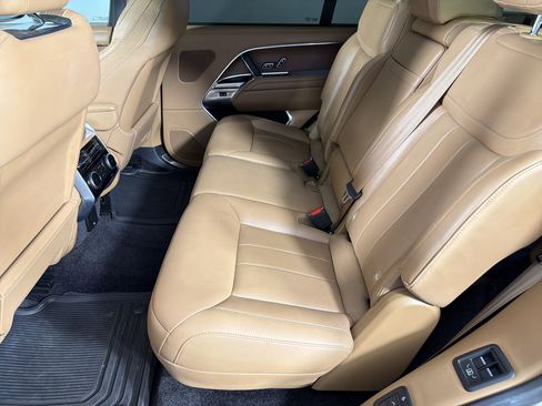 Used 2023 Land Rover Range Rover Long Wheelbase SE AWD/4WD image 14