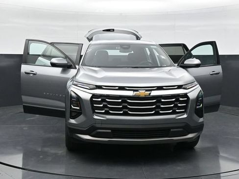 Used 2025 Chevrolet Equinox LT AWD/4WD image 47