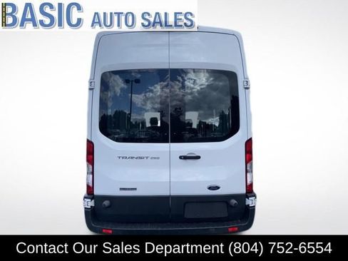 Used 2018 Ford Transit 250 148 High Roof image 5