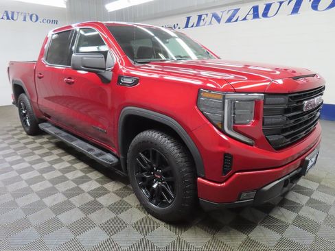 Used 2024 GMC Sierra 1500 Elevation w/ LPO, Elevation Black Package image 3