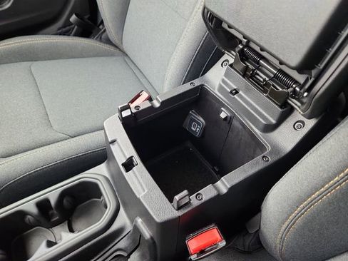 Used 2025 Jeep Wrangler Unlimited Sahara w/ Safety Group image 46