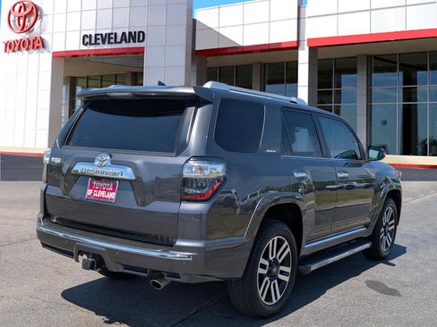 Used 2023 Toyota 4Runner Limited AWD/4WD image 7