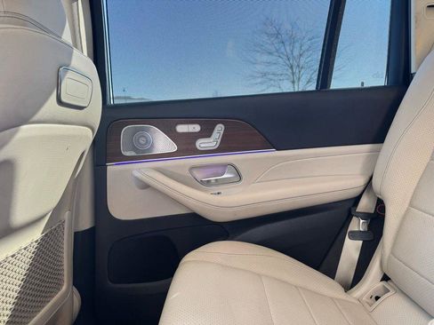 Used 2020 Mercedes-Benz GLS 450 4MATIC w/ Convenience Package image 40