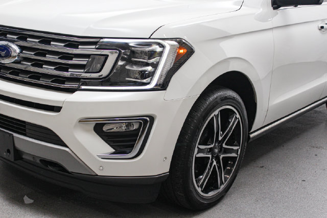 Used 2020 Ford Expedition Limited w/ Special Edition Package AWD/4WD image 4