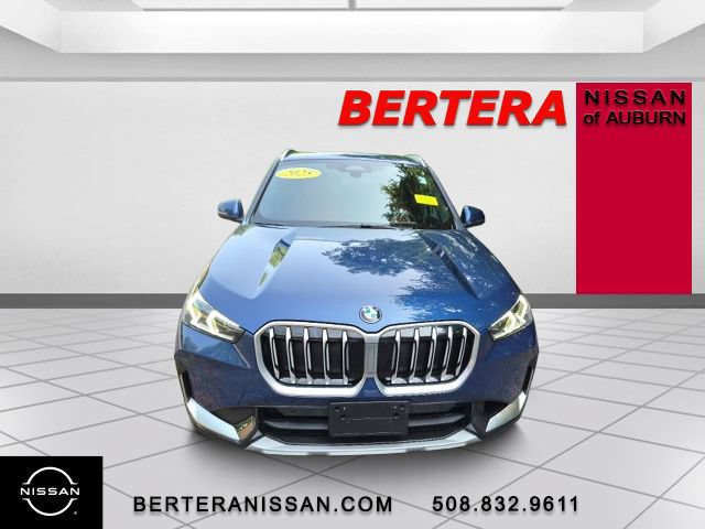 Used 2025 BMW X1 xDrive28i w/ Convenience Package AWD/4WD image 3