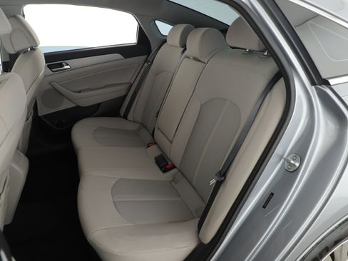 Used 2015 Hyundai Sonata SE w/ Option Group 09 image 21