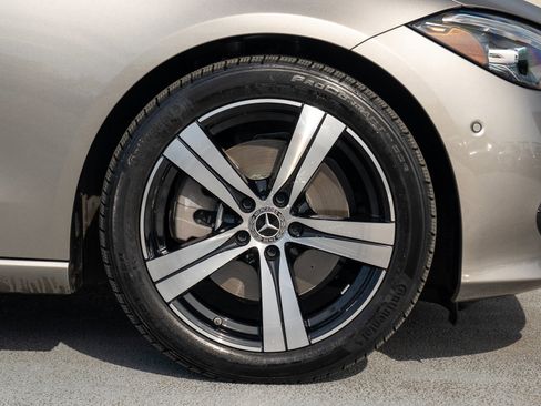 Used 2023 Mercedes-Benz C 300 4MATIC Sedan image 15
