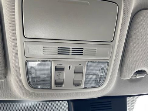 Used 2019 Honda Accord EX image 19