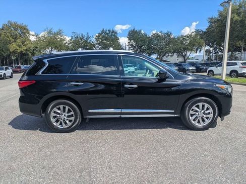 Used 2013 INFINITI JX35 AWD w/ Premium Pkg image 2