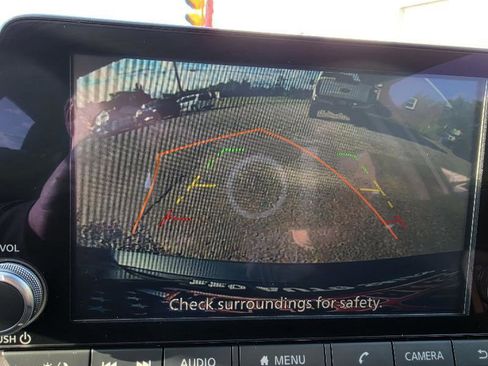Used 2025 Nissan Altima 2.5 SV FWD image 13