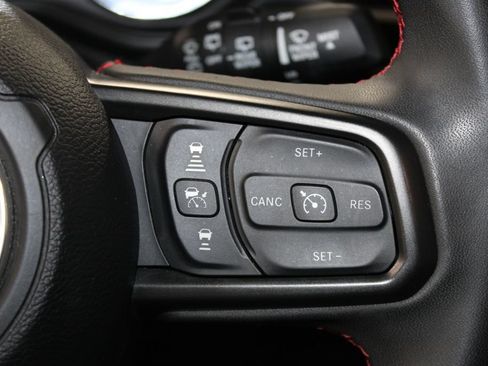 Used 2025 Jeep Wrangler Unlimited Rubicon AWD/4WD image 44