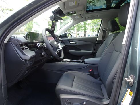 New 2026 Audi Q3 quattro 2.0T AWD/4WD image 4