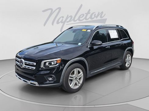 Used 2023 Mercedes-Benz GLB 250 w/ Premium Package image 1
