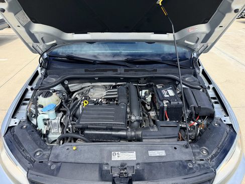 Used 2016 Volkswagen Jetta S FWD image 32