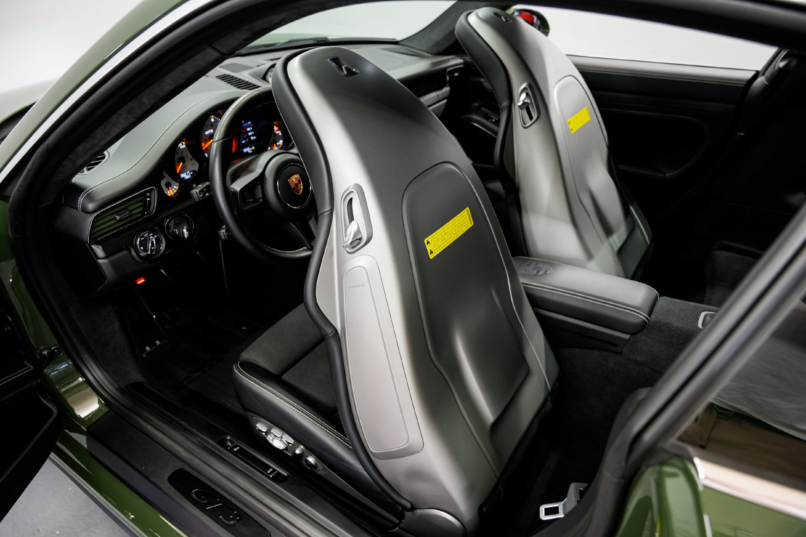 Used 2019 Porsche 911 GT3 RWD image 21