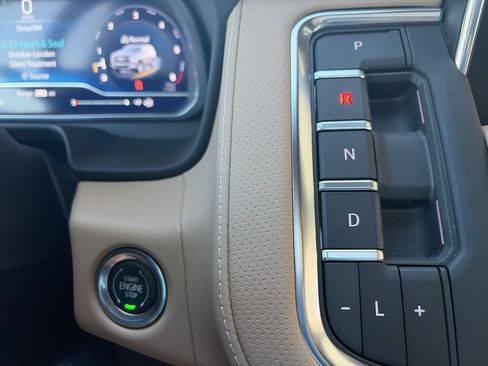 Used 2023 Chevrolet Tahoe Premier w/ Premium Package 2 RWD image 24