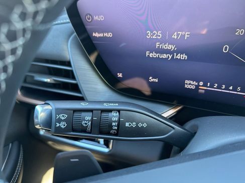 New 2025 Buick Envision Sport Touring image 24