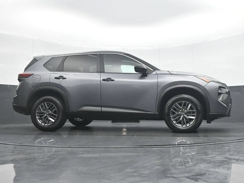 Used 2024 Nissan Rogue S AWD/4WD image 31