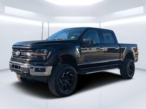 Used 2025 Ford F150 XLT w/ Equipment Group 301A Standard AWD/4WD image 7