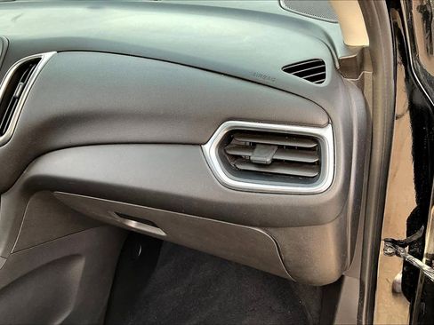 Used 2020 Chevrolet Equinox LT w/ Driver Convenience Package image 16