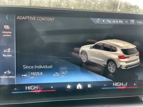 Used 2025 BMW X1 xDrive28i image 12