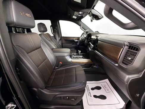 Used 2024 Chevrolet Silverado 1500 High Country w/ Midnight Edition image 29