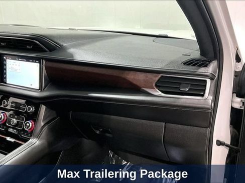 Used 2024 GMC Yukon XL Denali Ultimate AWD/4WD image 36