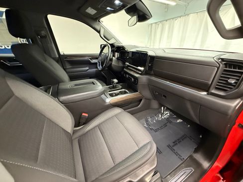 Used 2022 Chevrolet Silverado 1500 RST AWD/4WD image 8
