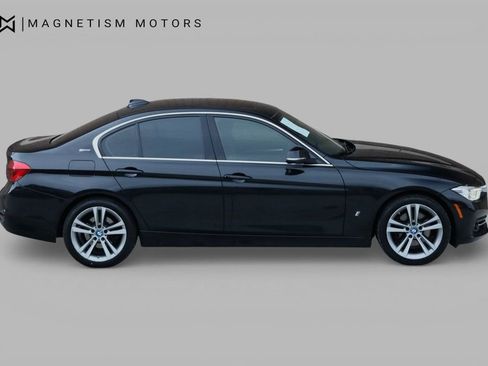 Used 2018 BMW 330e image 3