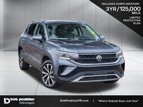 Used 2024 Volkswagen Taos SE FWD image 1