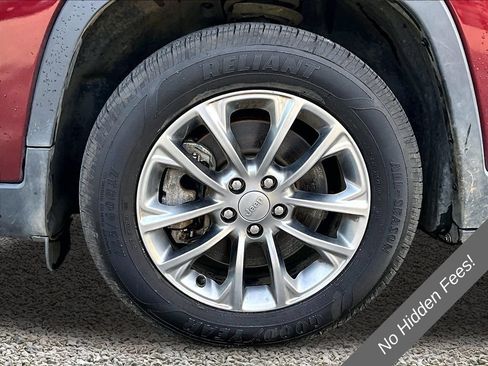 Used 2021 Jeep Cherokee Latitude Lux FWD image 9