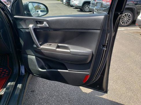 Used 2018 Kia Sportage LX AWD/4WD image 20