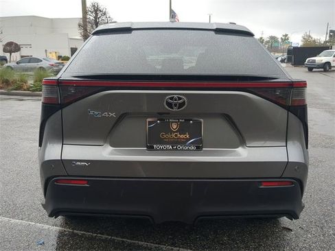 Used 2024 Toyota bZ4X XLE w/ Weather Package image 5