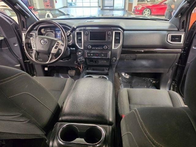 Used 2019 Nissan Titan SV w/ SV Convenience Package AWD/4WD image 10