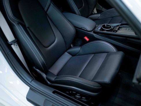 Used 2024 Porsche 911 Carrera GTS image 75